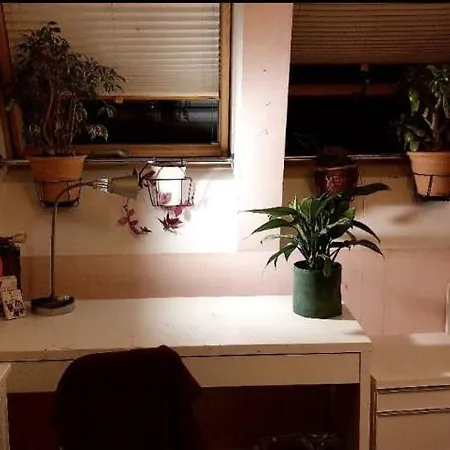Dwupoziomowy Apartament Z Dwiema Lazienkami, W Pelni Wyposazona Kuchnia I Podziemnym Parkingiem Apartamento *